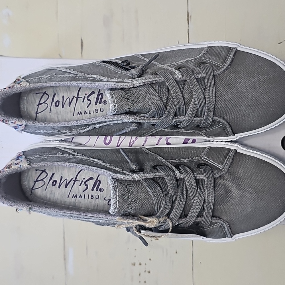 Blowfish Women's Charcoal Sneakers